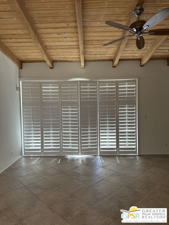 Building Photo - 867 N Calle De Pinos