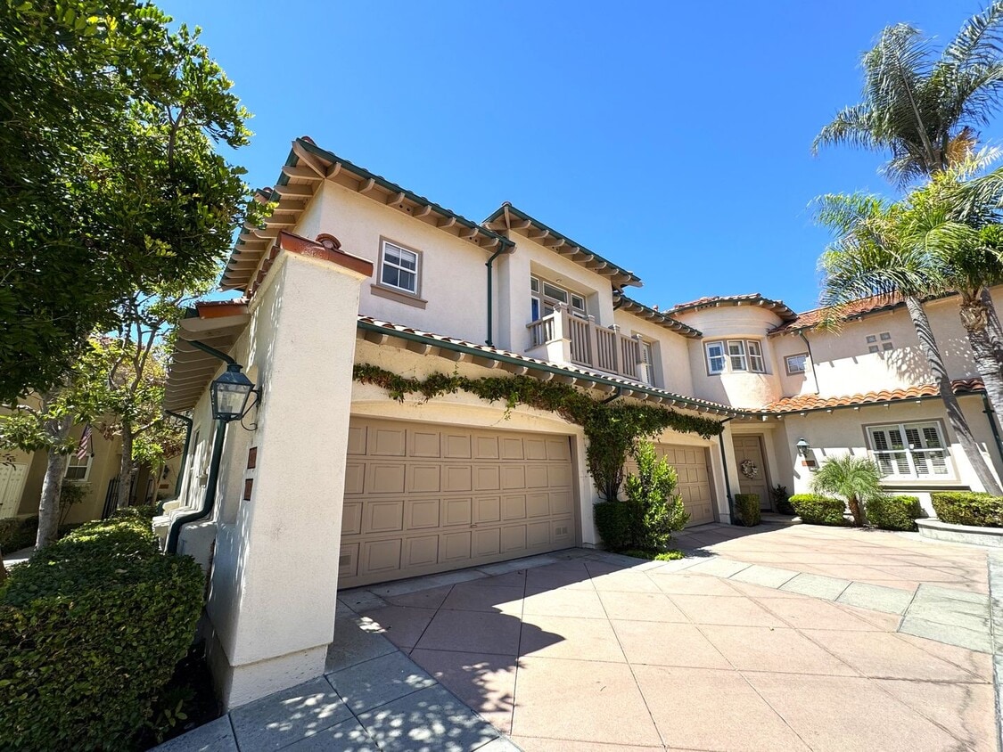 Foto principal - Beautiful 3Bd/2.5Ba Spacious Home in Tustin!