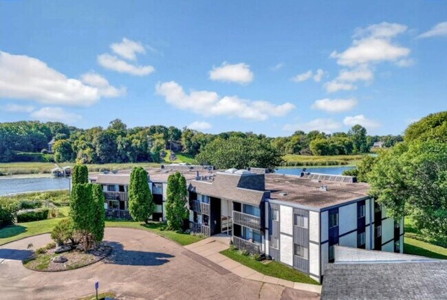 Foto del edificio - Dockside Apartments on Lake Minnetonka