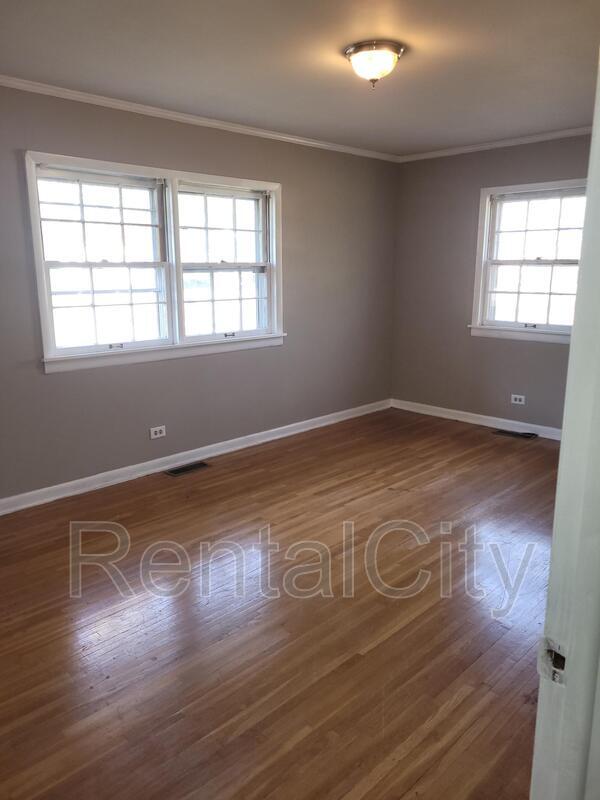 Building Photo - 112 Wheatley Dr