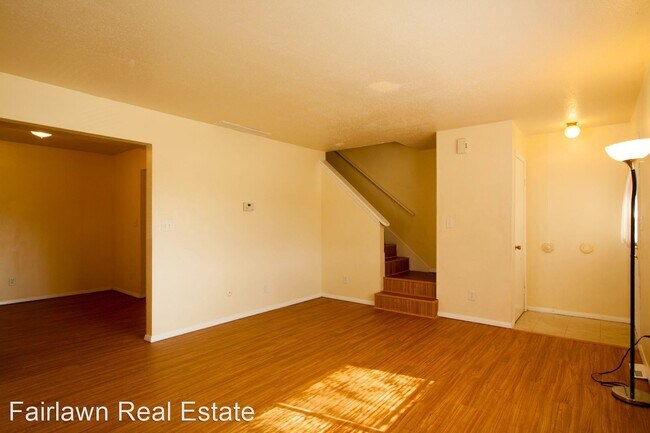 Foto del edificio - 3 br, 1.5 bath House - 802 Crescent Drive ...
