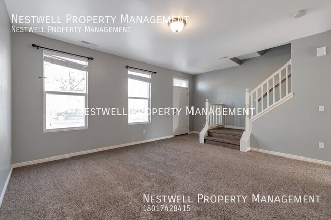 Building Photo - Fantastic 3-bed Townhome in Vibrant Daybreak