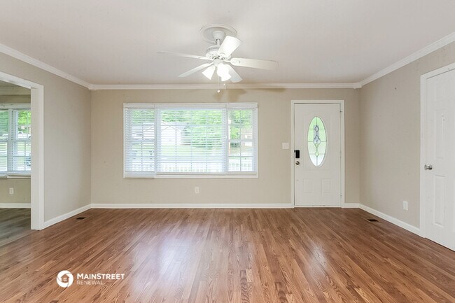 Building Photo - 9142 Westview Dr SW