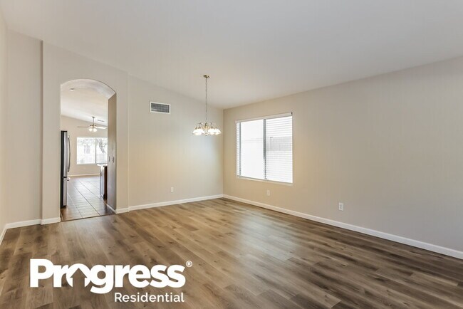 Building Photo - 28627 N Nobel Rd