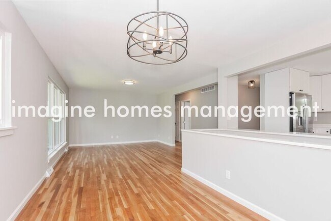 Building Photo - Charming 3 Bedroom Indian Meadows Ranch