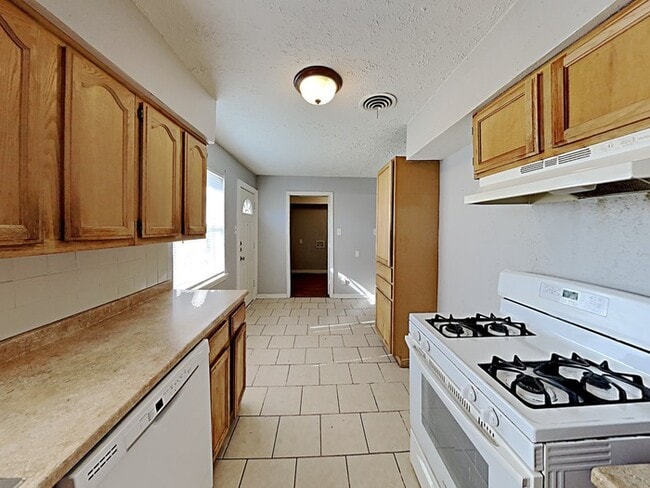 Foto del edificio - 4731 Bedford Dr