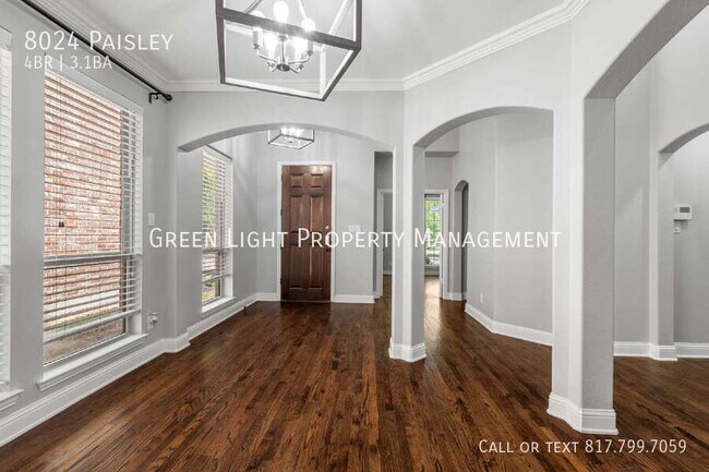 Foto del edificio - 8024 Paisley-