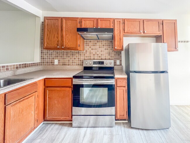 Foto del edificio - 32 Fox Hill Dr