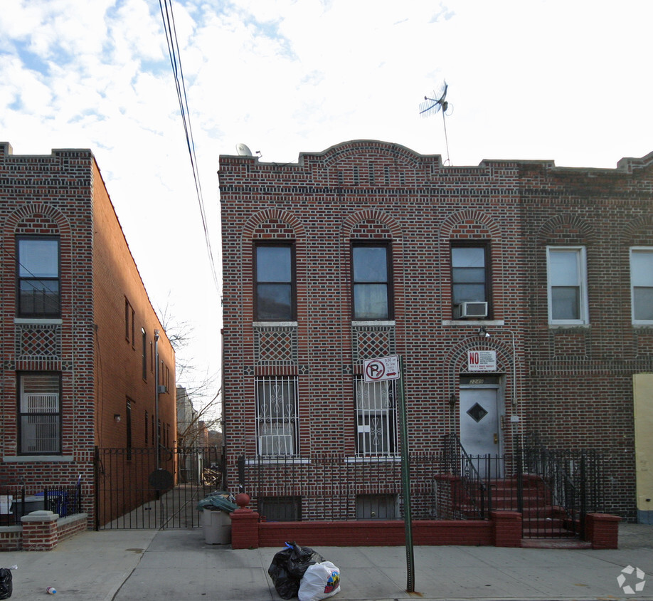 2249 Strauss St, Brooklyn, Ny 11212 - Apartments In Brooklyn, Ny 