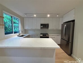 Building Photo - 500 Kawaihae St