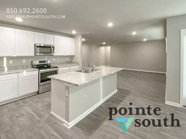 Building Photo - 7063 Abigail St