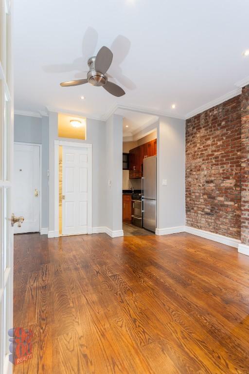 Foto del edificio - 230 E 32nd St
