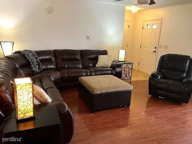 Building Photo - 3 br, 2.5 bath House - 38 Bazler Lane