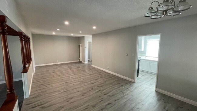 Foto del edificio - 9665 Glandon St