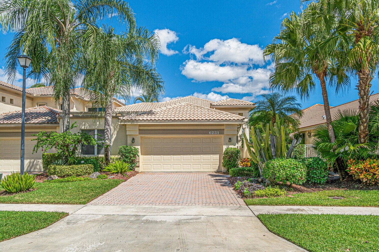Foto principal - 6231 San Michel Way