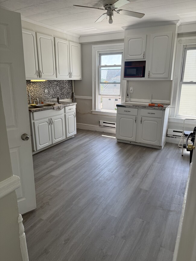 Putnam - Putnam Apartment
