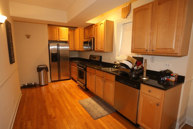 Foto del edificio - 5349 N Kenmore Ave