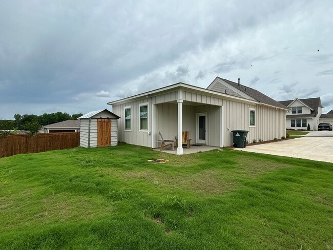 Building Photo - 632 Shropshire Dr
