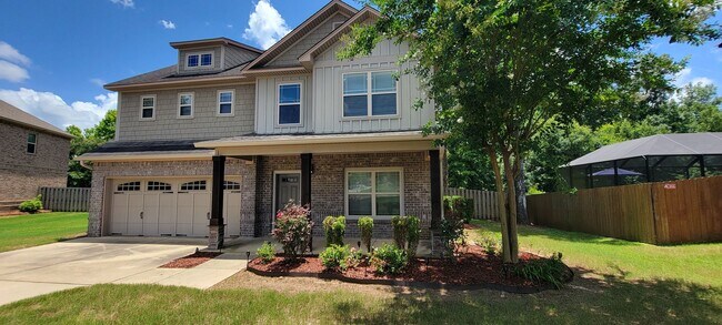 Building Photo - Stunning 4-Bedroom, 3.5-bath Home in the P...