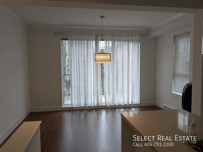 Photo du bâtiment - 2450-161A 161A St