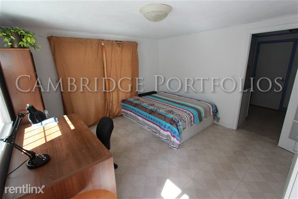 Foto del edificio - 9 Paddock Ln