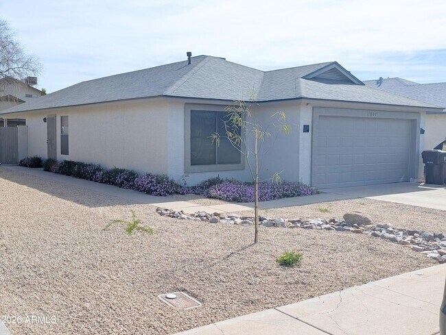 Foto del edificio - 11807 N 76th Ave