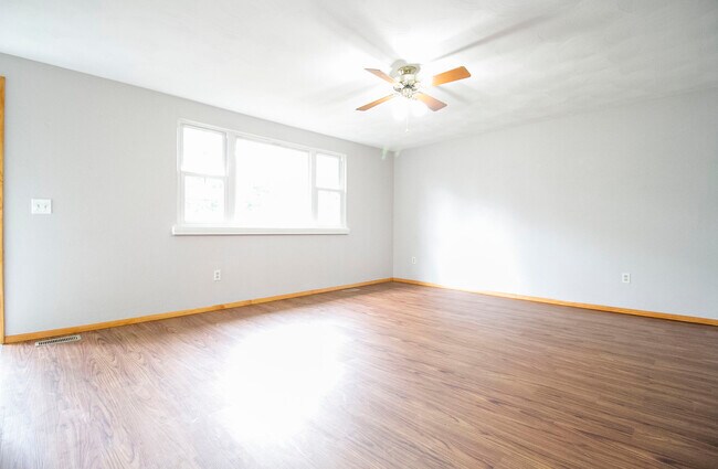 Foto del edificio - 437 S Haven Rd