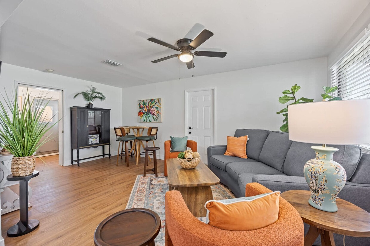 Foto principal - 489 Seacrest Ave