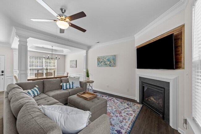 Photo - "Charming 3-Bedroom Home Minutes from Caro...