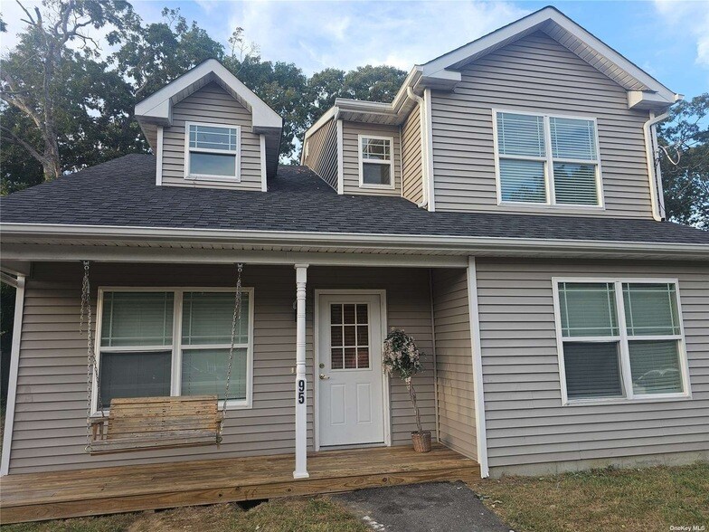 Primary Photo - 95 Baybright Dr