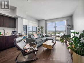 Building Photo - 2220 Lake Shore Blvd W