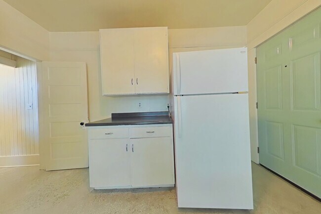 Foto del edificio - 1 Bedroom Apartment ~ Close to Campus
