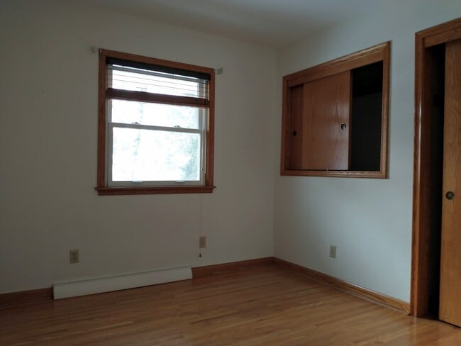 Bedroom #3 - view 2 - 2163 Randy Ave