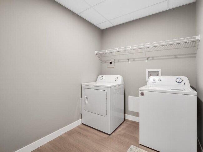 Photo du bâtiment - 8607 Mchugh St