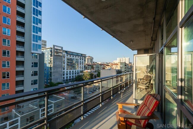 Foto del edificio - 1494 Union St