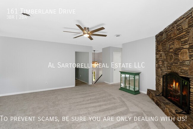 Foto del edificio - 161 Timberlane Dr
