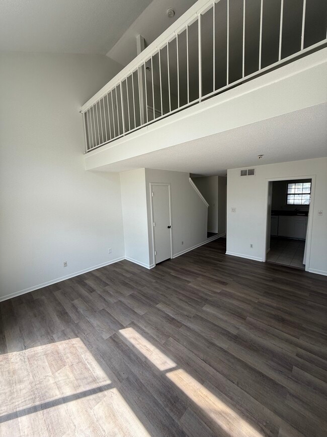 Building Photo - 6115 Heathstone Ln