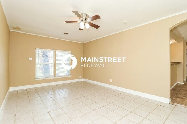 Foto del edificio - 3 Bedroom Pet-Friendly Home in Azle, TX with Main Street Renewal