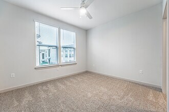 Building Photo - Casagave At Larkspur
