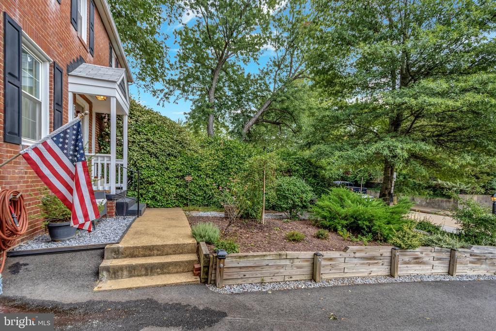 Foto principal - 3627 1st Rd S