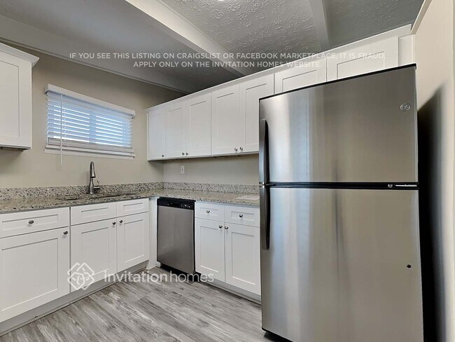 Foto del edificio - 2996 Horse Shoe Dr