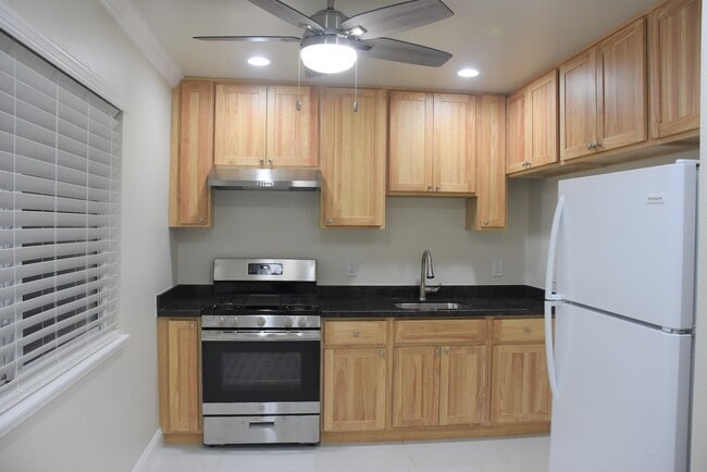 Foto del edificio - Celebra Las Fiestas en su Nuevo Apartamento - Calidad!