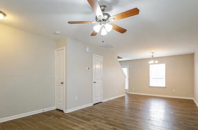 Building Photo - 5800 Natick Dr
