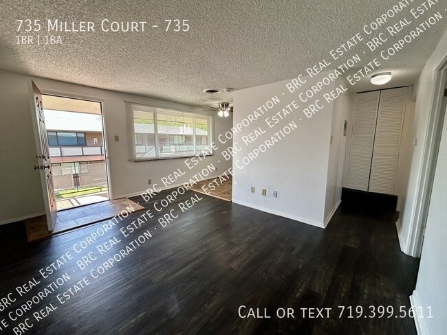Building Photo - 735 Miller Ct