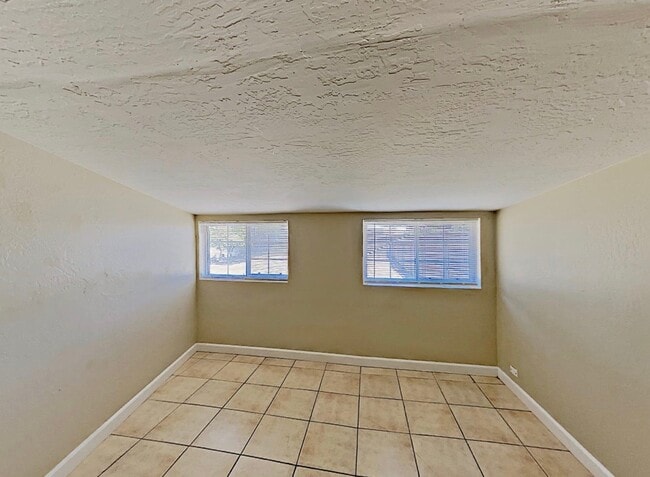 Building Photo - 2743 N Greenfield Rd