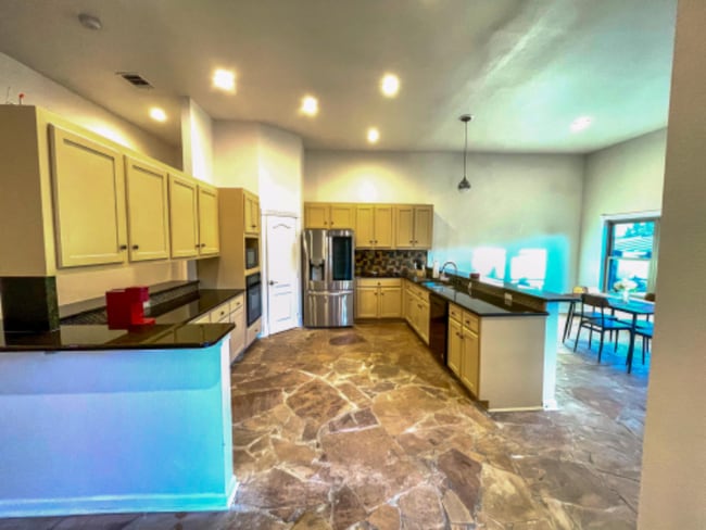 Building Photo - 4120 Sotol Ln