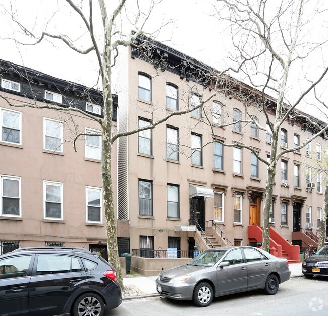 Building Photo - 328 Degraw St