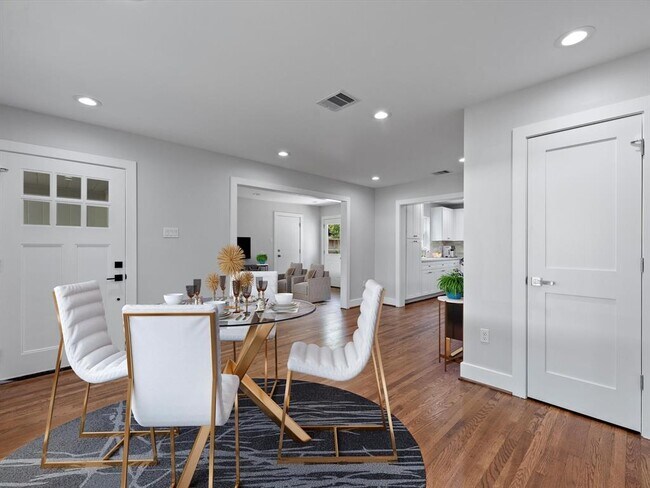 Foto del edificio - 6422 Wister Ln