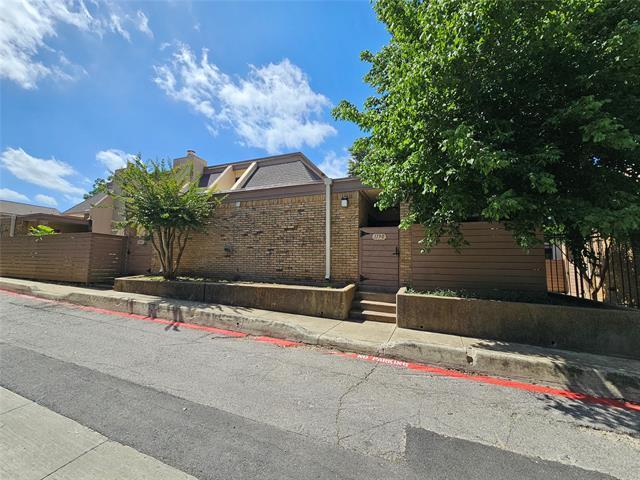 Foto del edificio - 3121 Park Ln