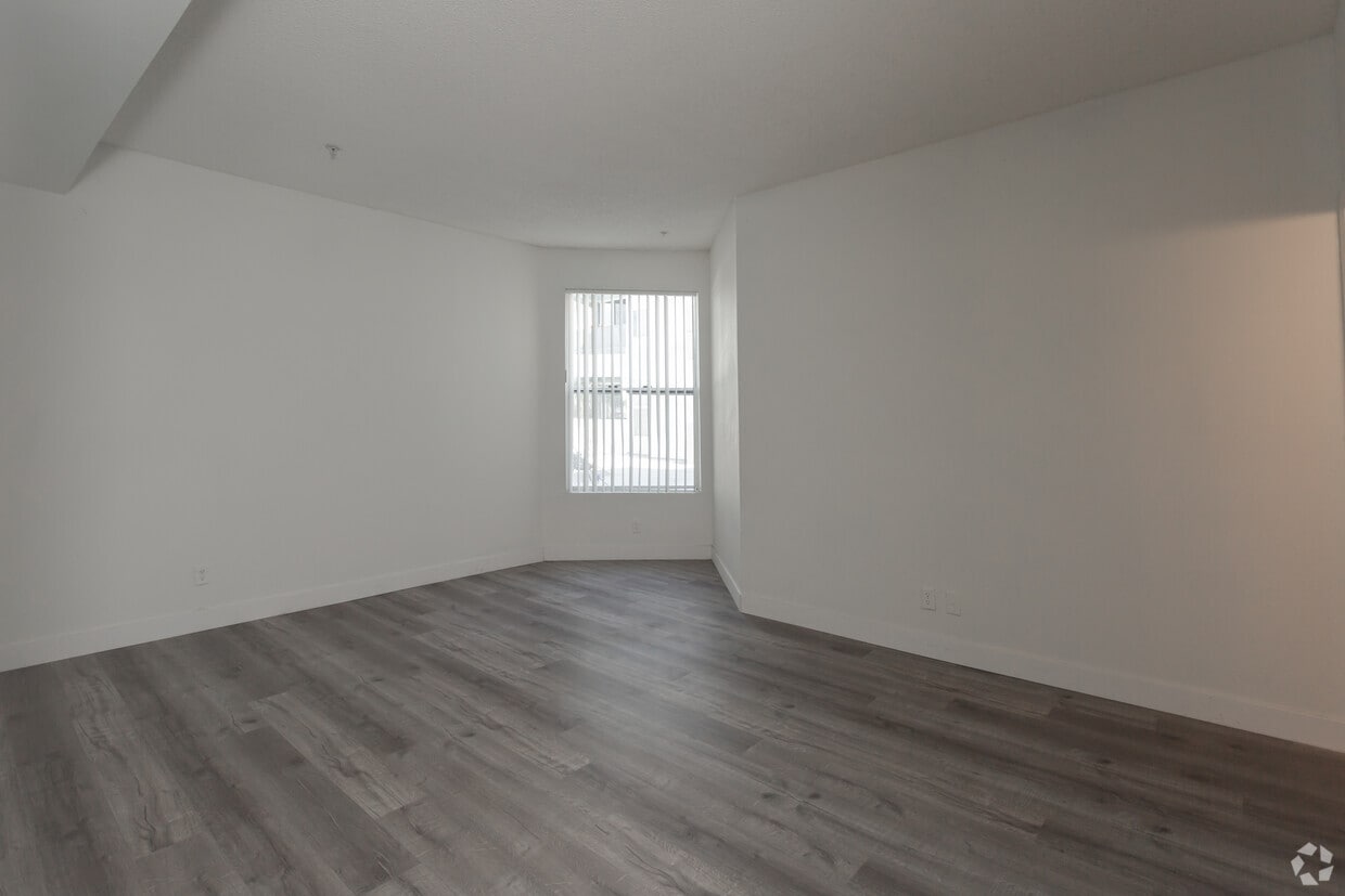 La Nouvelle Apartments Apartments in North Hollywood, CA Westside